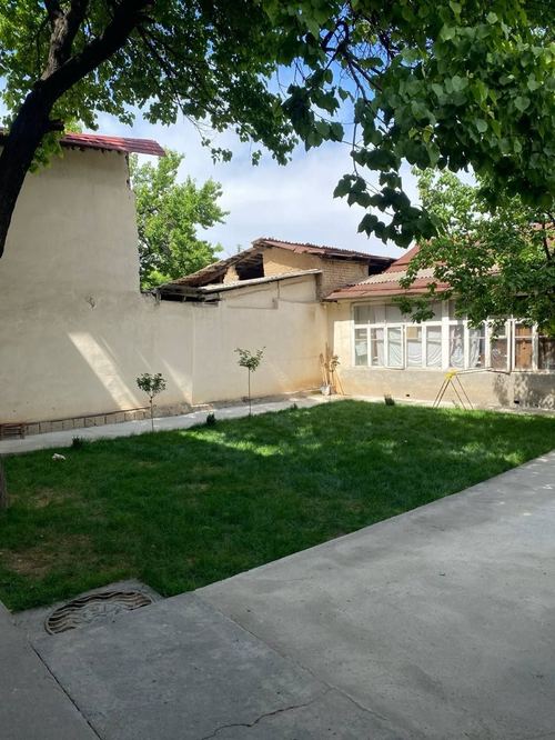 Ijaraga xovli bog'cha maktab uchun