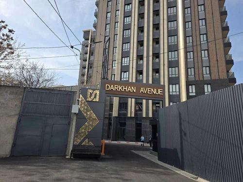 Дархан, метро Хамида Алимджана дом В САМОМ ЦЕНТРЕ !!