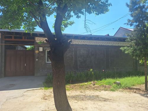 Shofayiz mahallasi 1-tor Ulug'bek ko‘chasida 3,23 sotix uy sotiladi