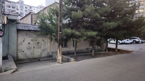 Своя, Сдаётся участок с 4-комнатным строением под бизнес или жилую ква