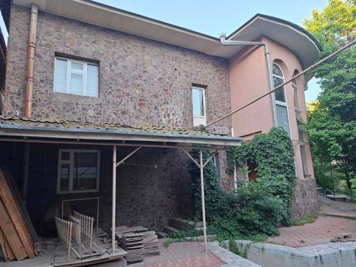 Продаётся дом 10 соток в Мирзо-Улугбекском районе
