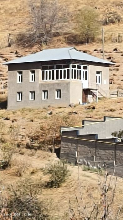 Parkent tumani Xisorak qishlogida tog etagida uchastka sotiladi