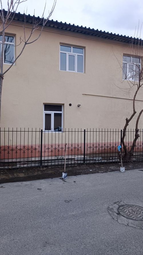 Сдам дом в аренду 2 этажный 4 комнаты орентир Азербайджанский центр Са