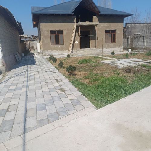 Yangi ozbekistonda uy sotiladi 6 sotiqli 130000$