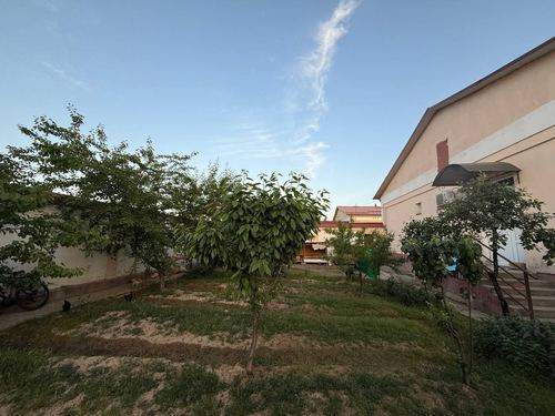 Namunali kottej sotiladi 6 sotx 5 ta xona, Food cityda